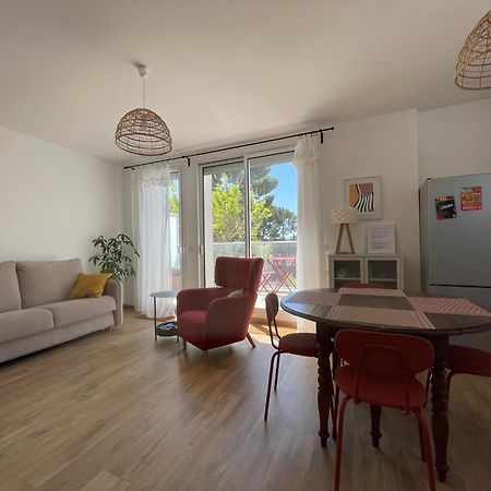 Appartement T2 Piscine Et Plage 카리르루에 외부 사진