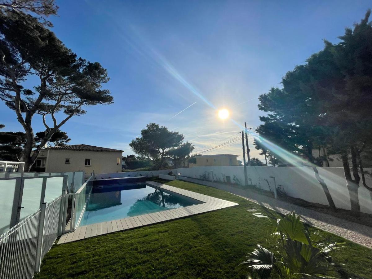 Appartement T2 Piscine Et Plage 카리르루에 외부 사진