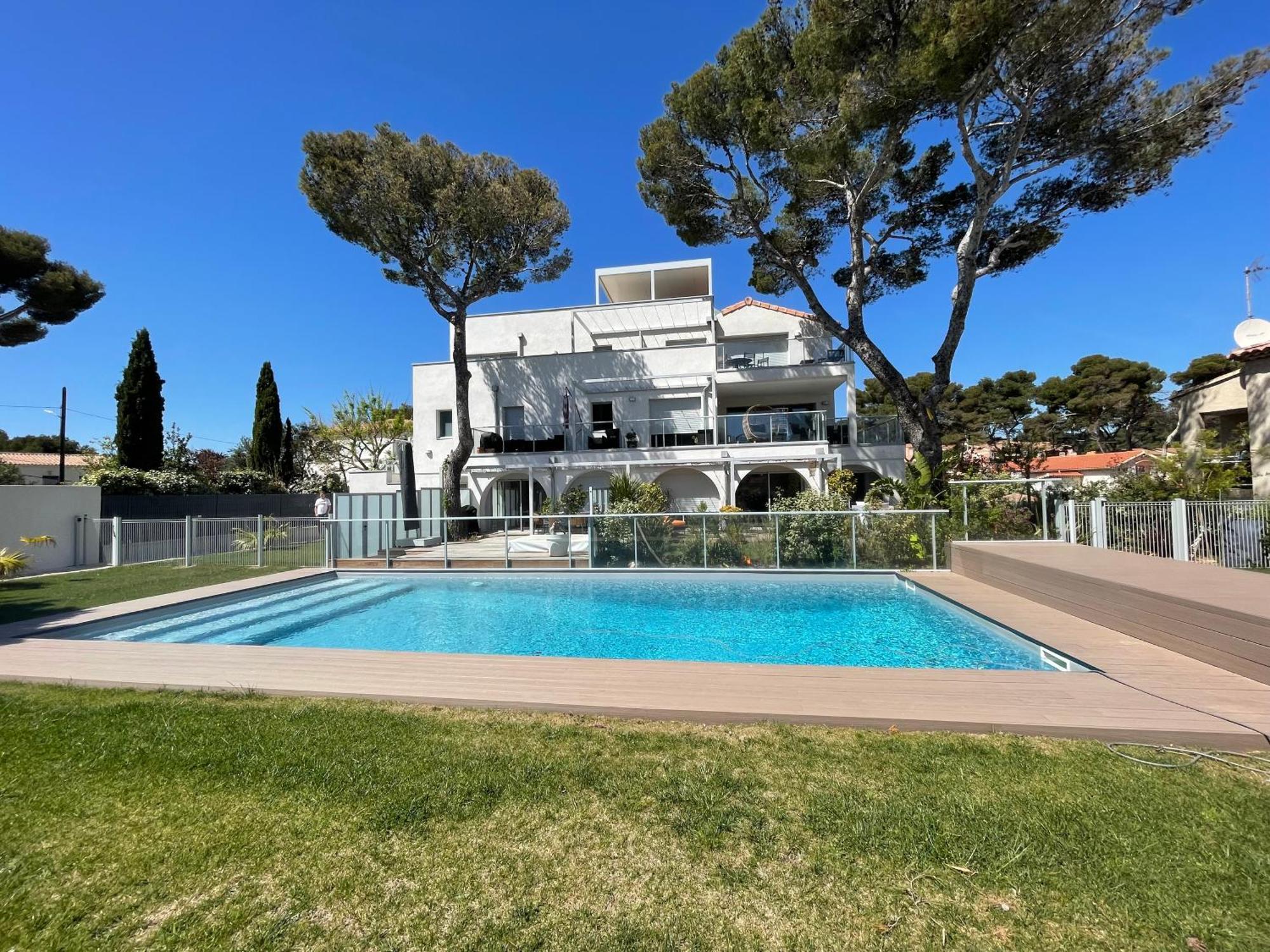 Appartement T2 Piscine Et Plage 카리르루에 외부 사진